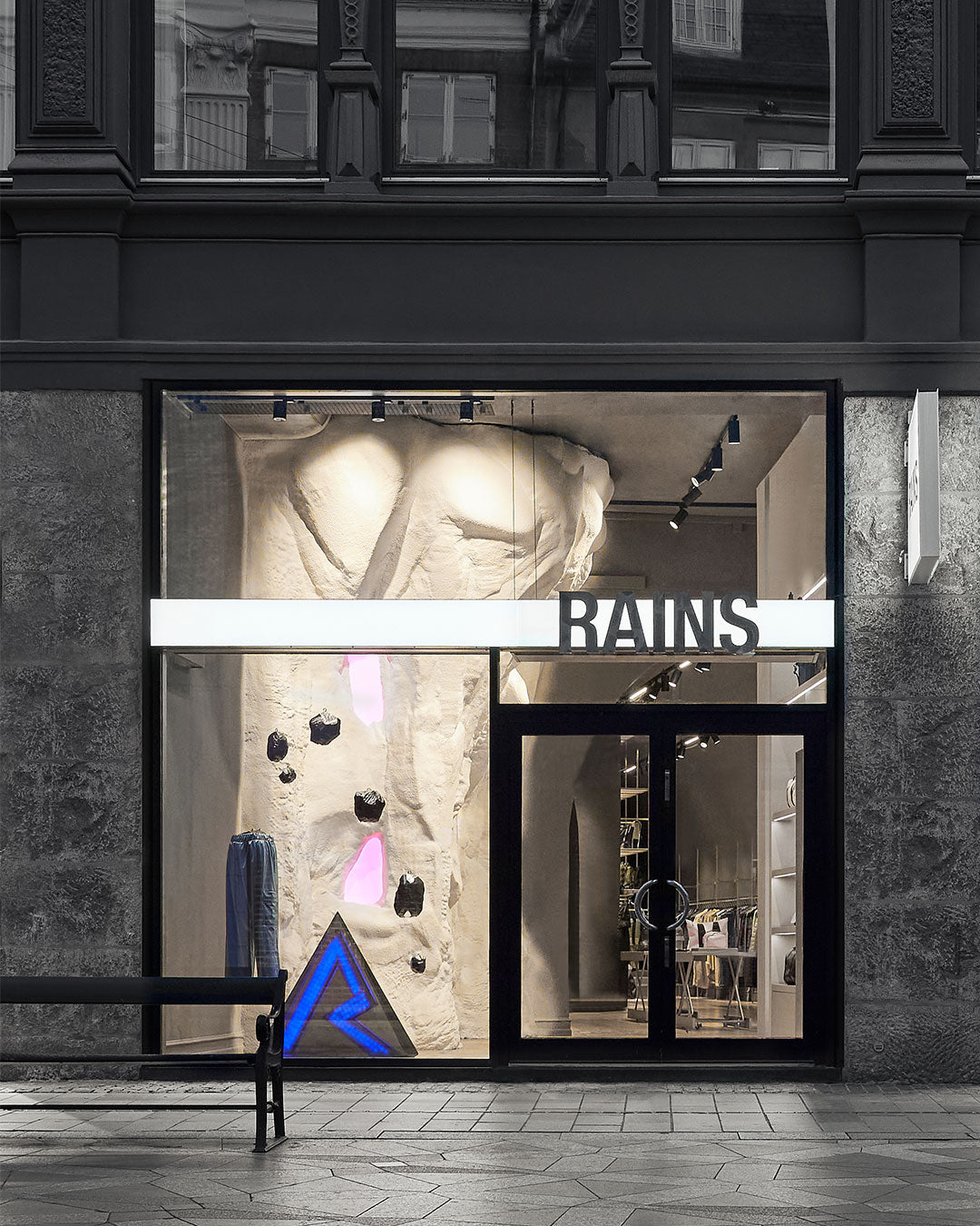 src_rains-dk_MediaImage_47276204130651