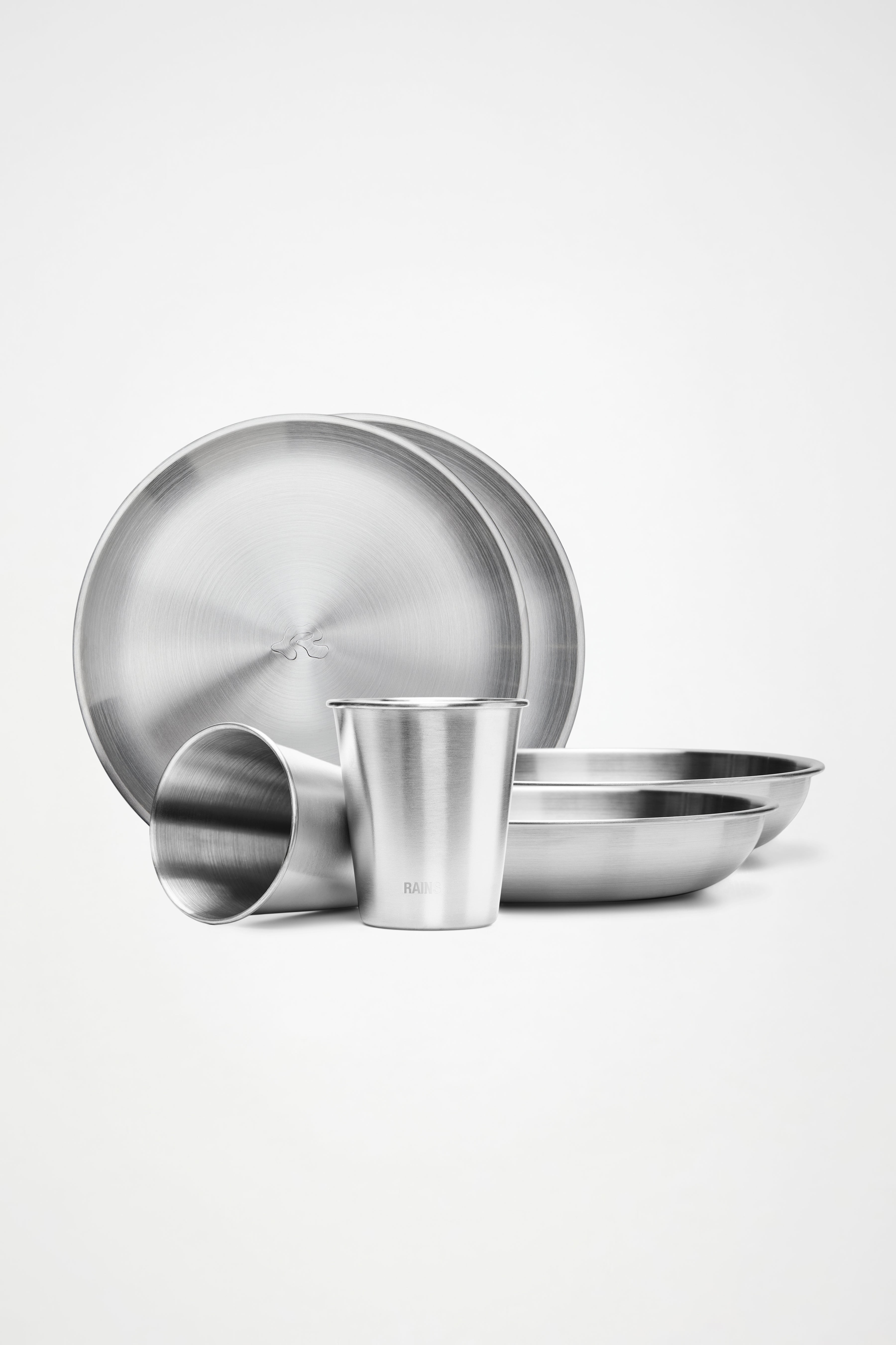 RAINS The 2-Course Set + Cups Steel Plates